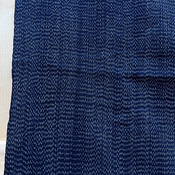 Long handwoven ikat & indigo scarf - very classy excellent condition, versatile! - Picture 2 of 11